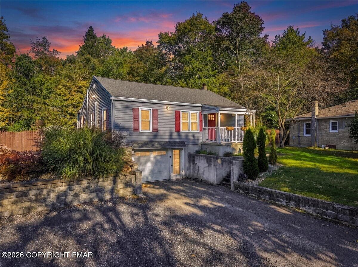 105 Periwinkle Lane, Stroudsburg, PA 18360
