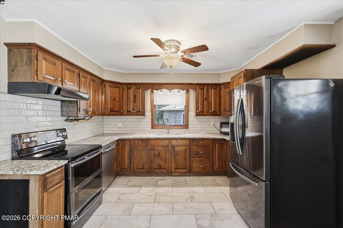 28-Photo-28 - 105 Periwinkle Lane, Stroudsburg, PA 18360, Stroudsburg