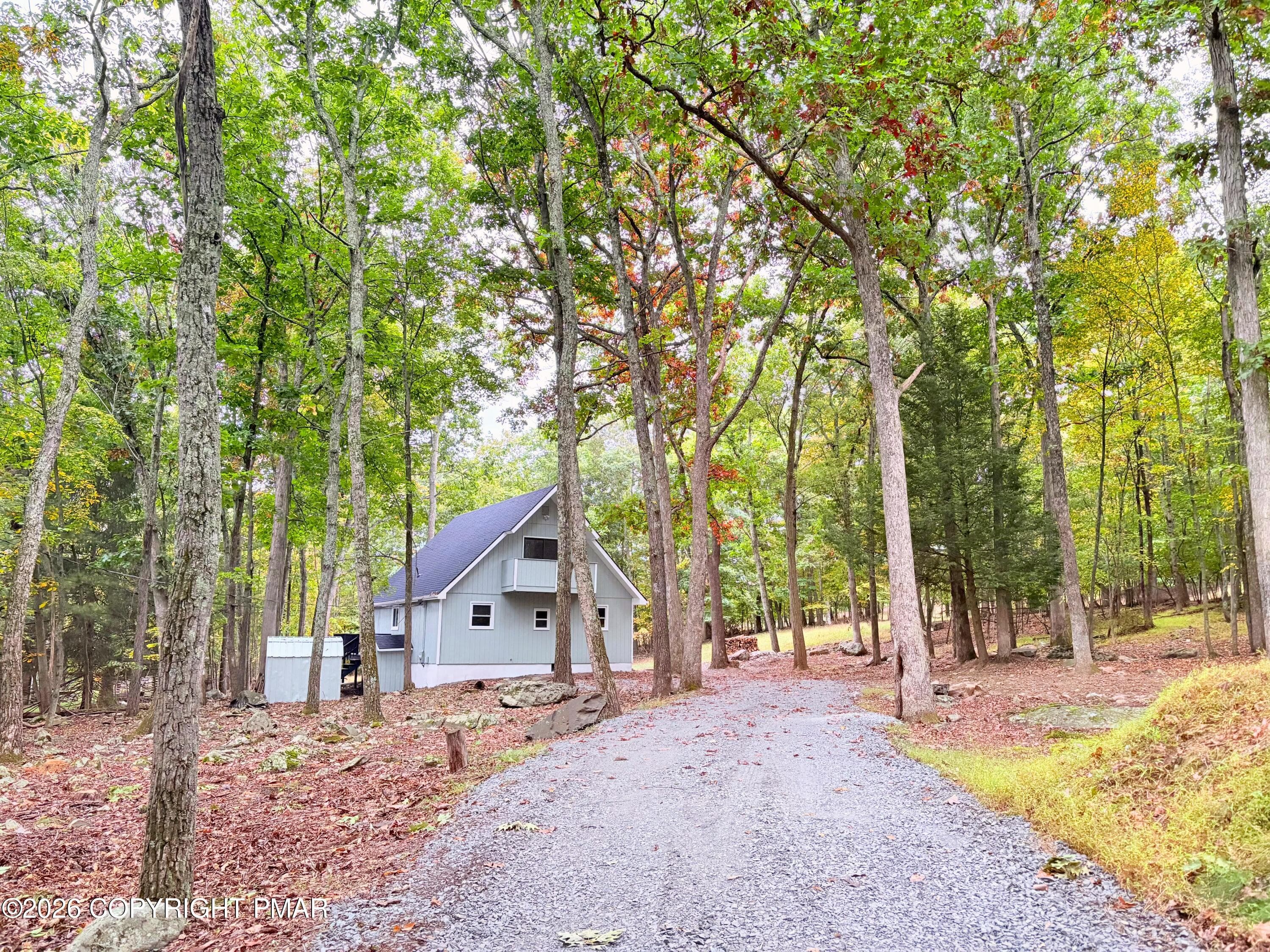 Driveway - 148 Inverhouse Road, Henryville, PA 18332, Henryville