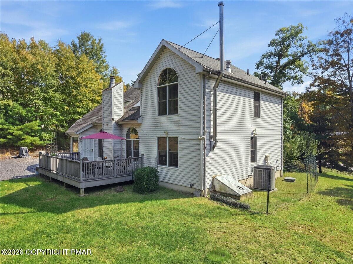 Side Exterior - 104 Arbor Way, Stroudsburg, PA 18360