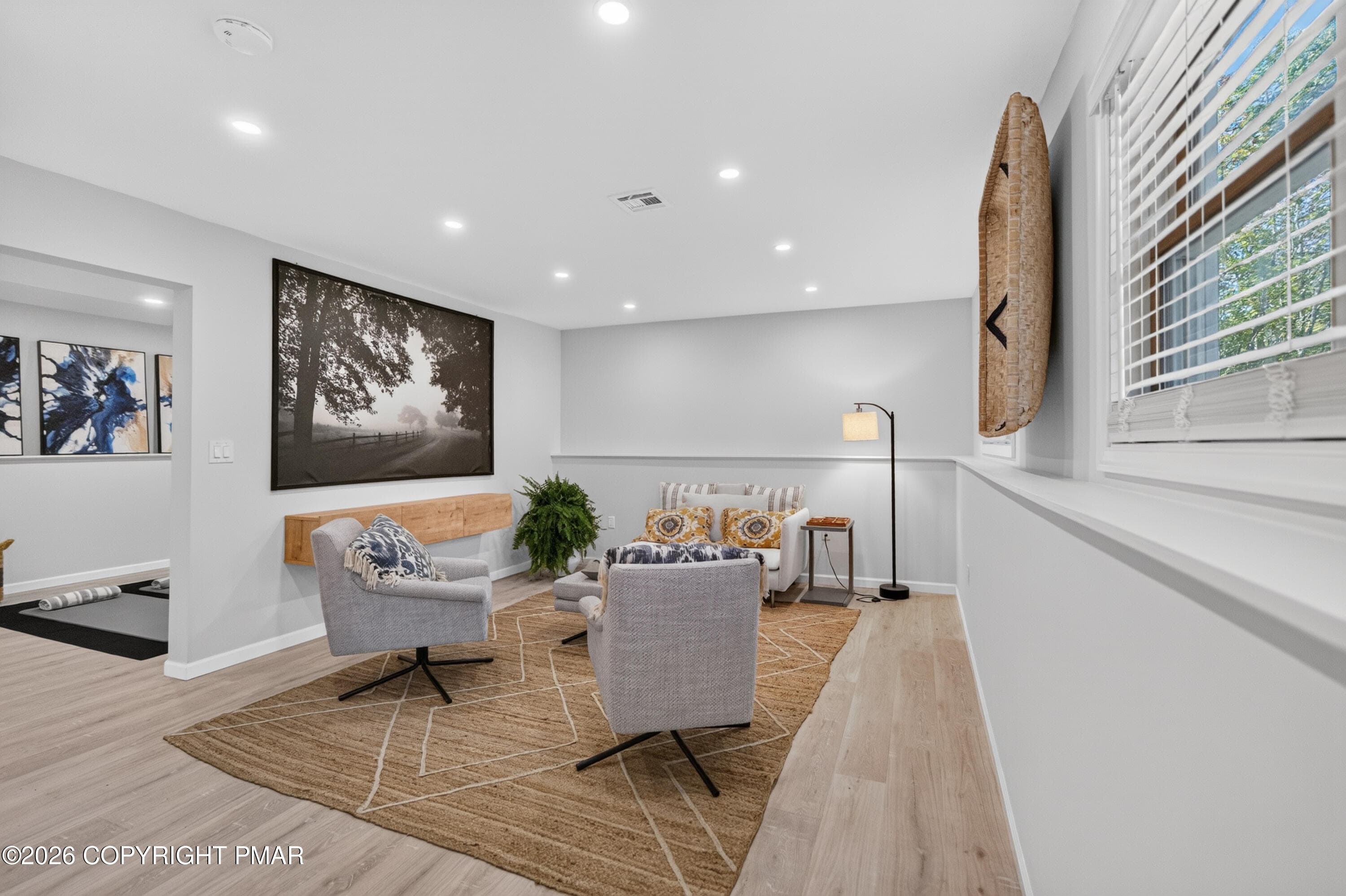 Family Room - 321 Lake Road, Tobyhanna, PA 18466, Tobyhanna