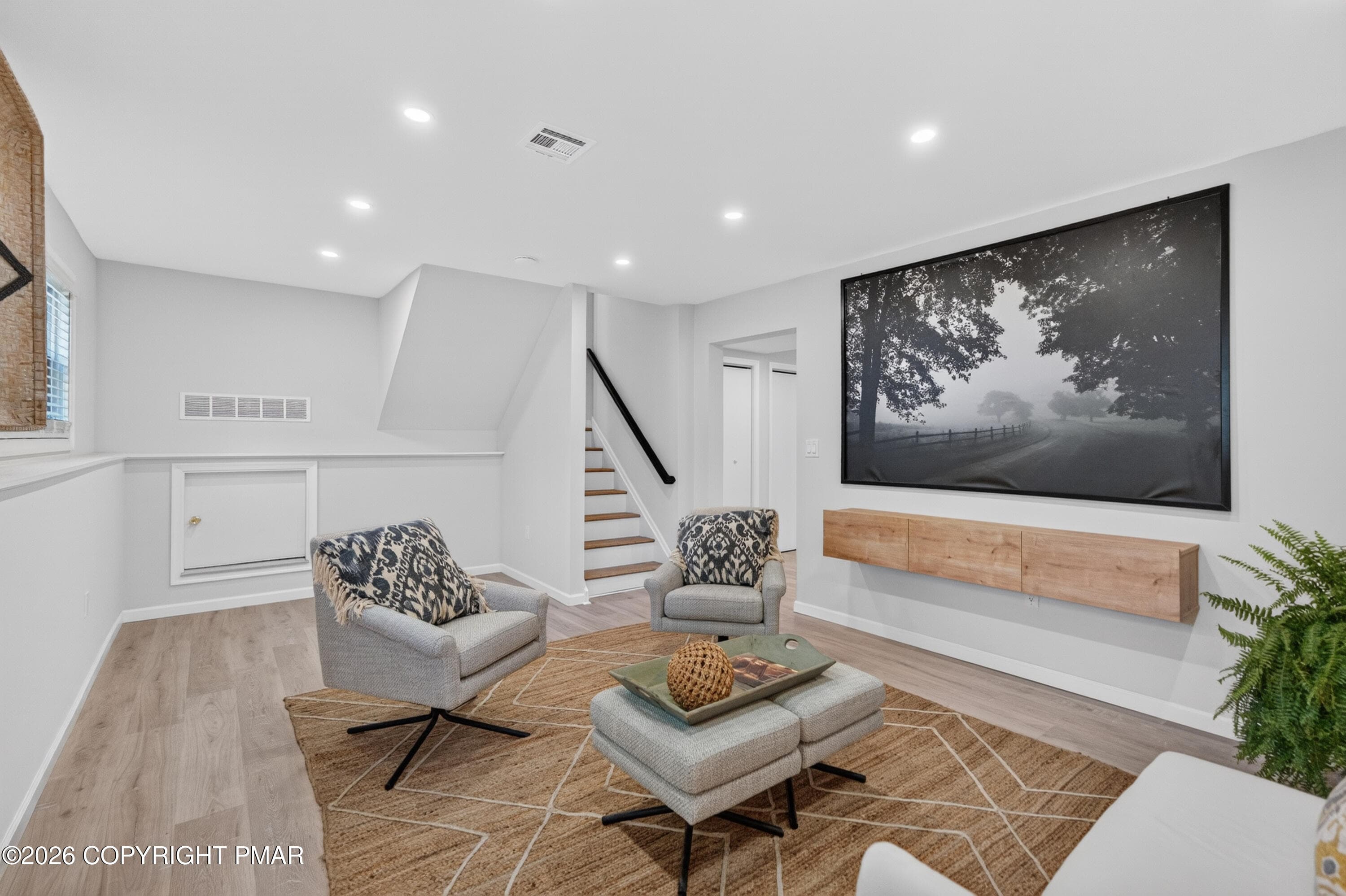 Family Room - 321 Lake Road, Tobyhanna, PA 18466, Tobyhanna