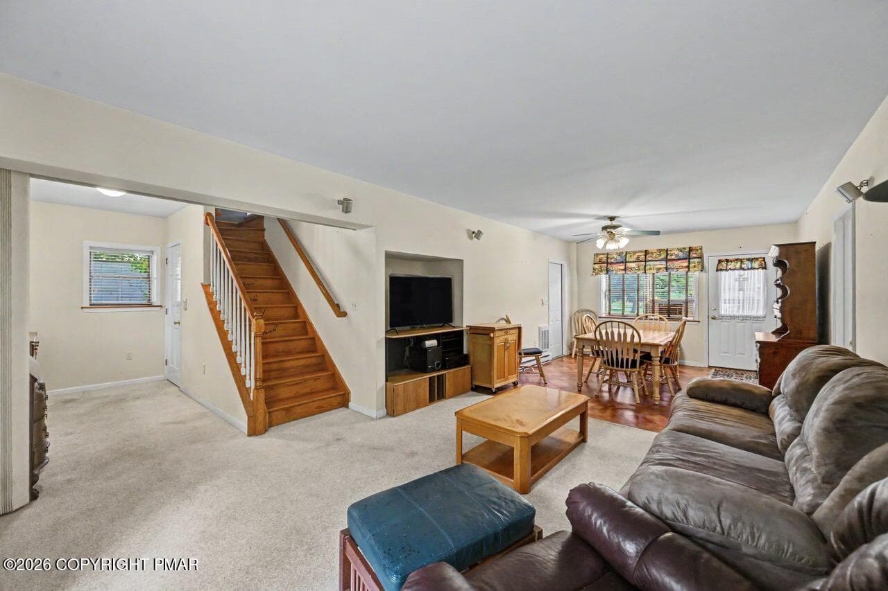 Open Plan Living & Dining Area - 2367 Route 209, Sciota, PA 18354, Sciota