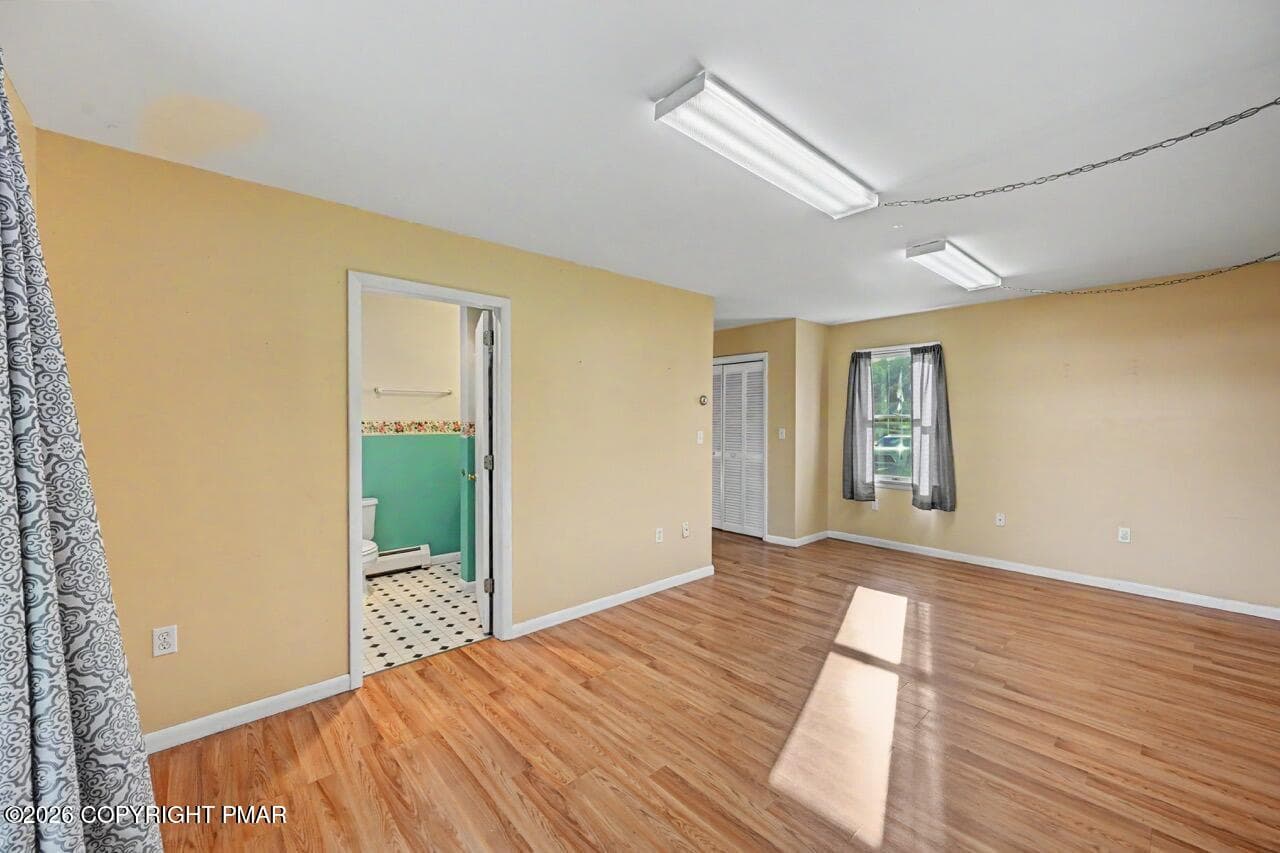 Bedroom w/ Full Bath & Laundry - 2367 Route 209, Sciota, PA 18354, Sciota
