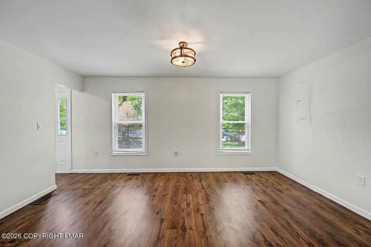 184 Escoll Dr 32 Large - 184 Escoll Drive, East Stroudsburg, PA 18301, East Stroudsburg