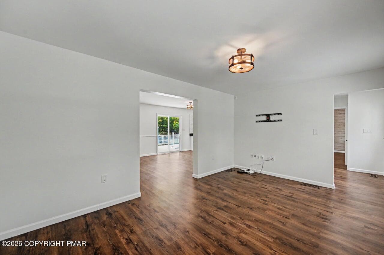 184 Escoll Dr 34 Large - 184 Escoll Drive, East Stroudsburg, PA 18301, East Stroudsburg