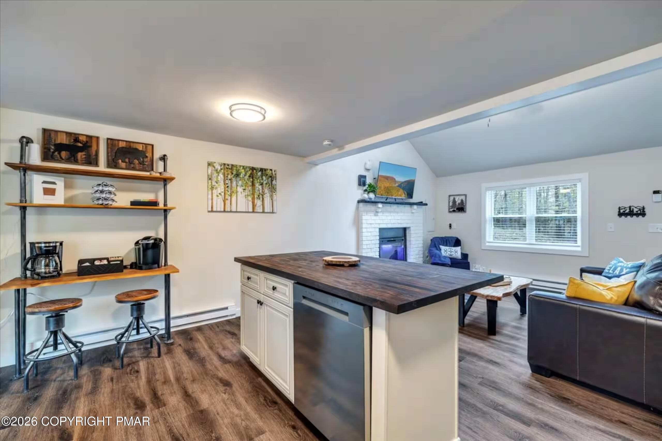 c4d3aa02-e72a-46e9-ad1a-1f7ea905780b.jpe - 296 Delaware Trail, Pocono Lake, PA 18347, Pocono Lake