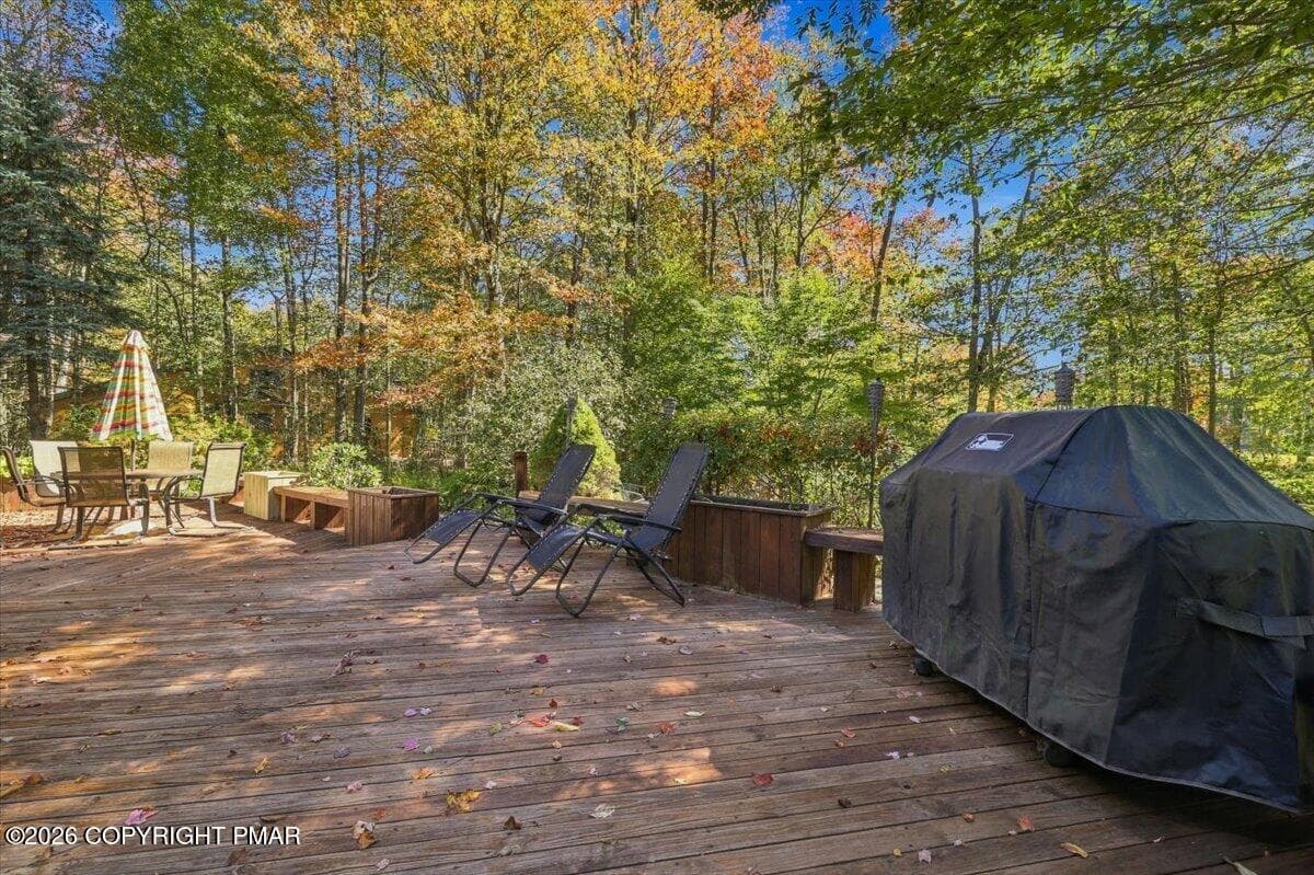 Back deck - 181 Golfers Way, Pocono Pines, PA 18350, Pocono Pines