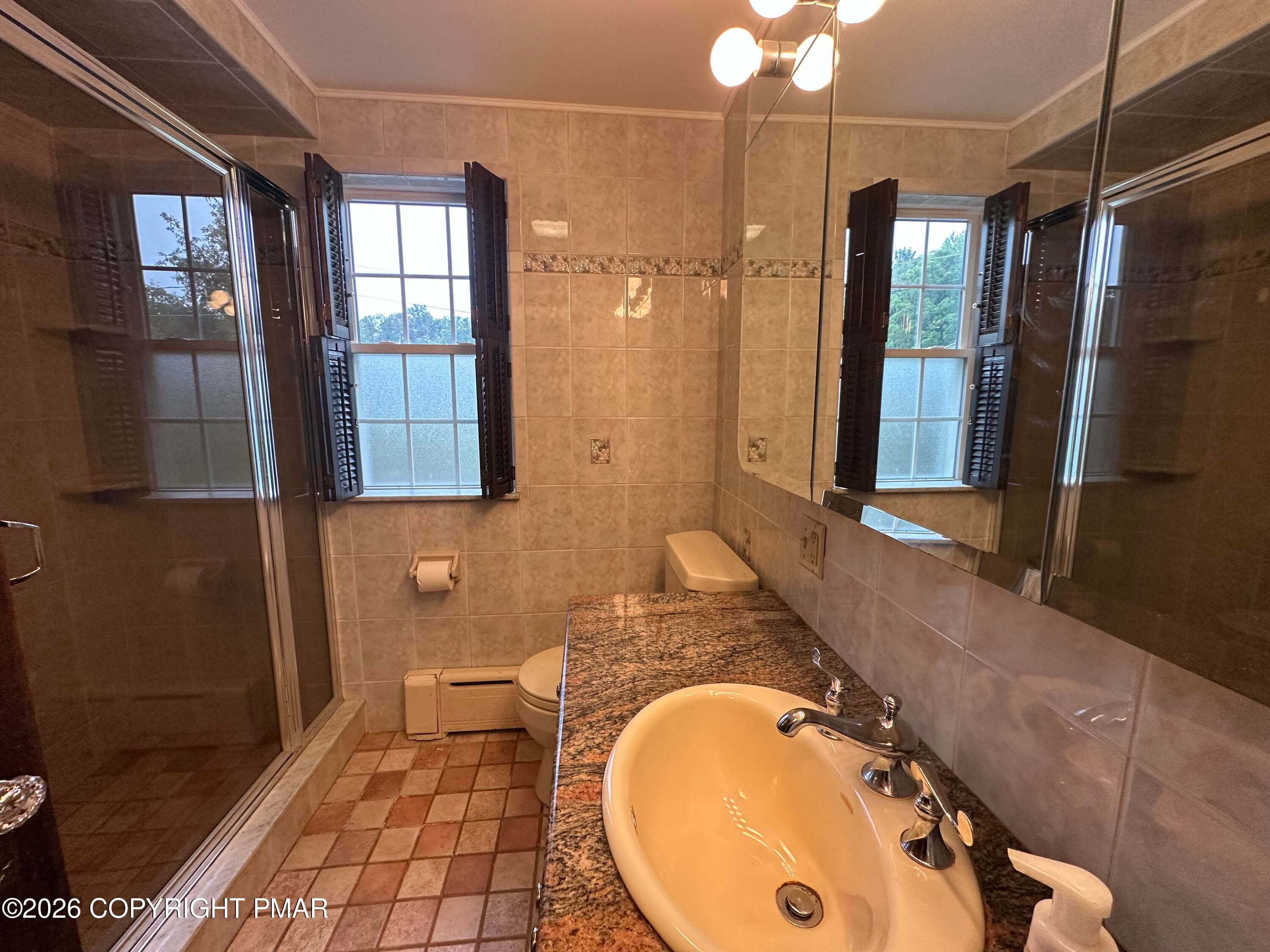 Full Bath - 701 State Road, Barnesville, PA 18214, Barnesville