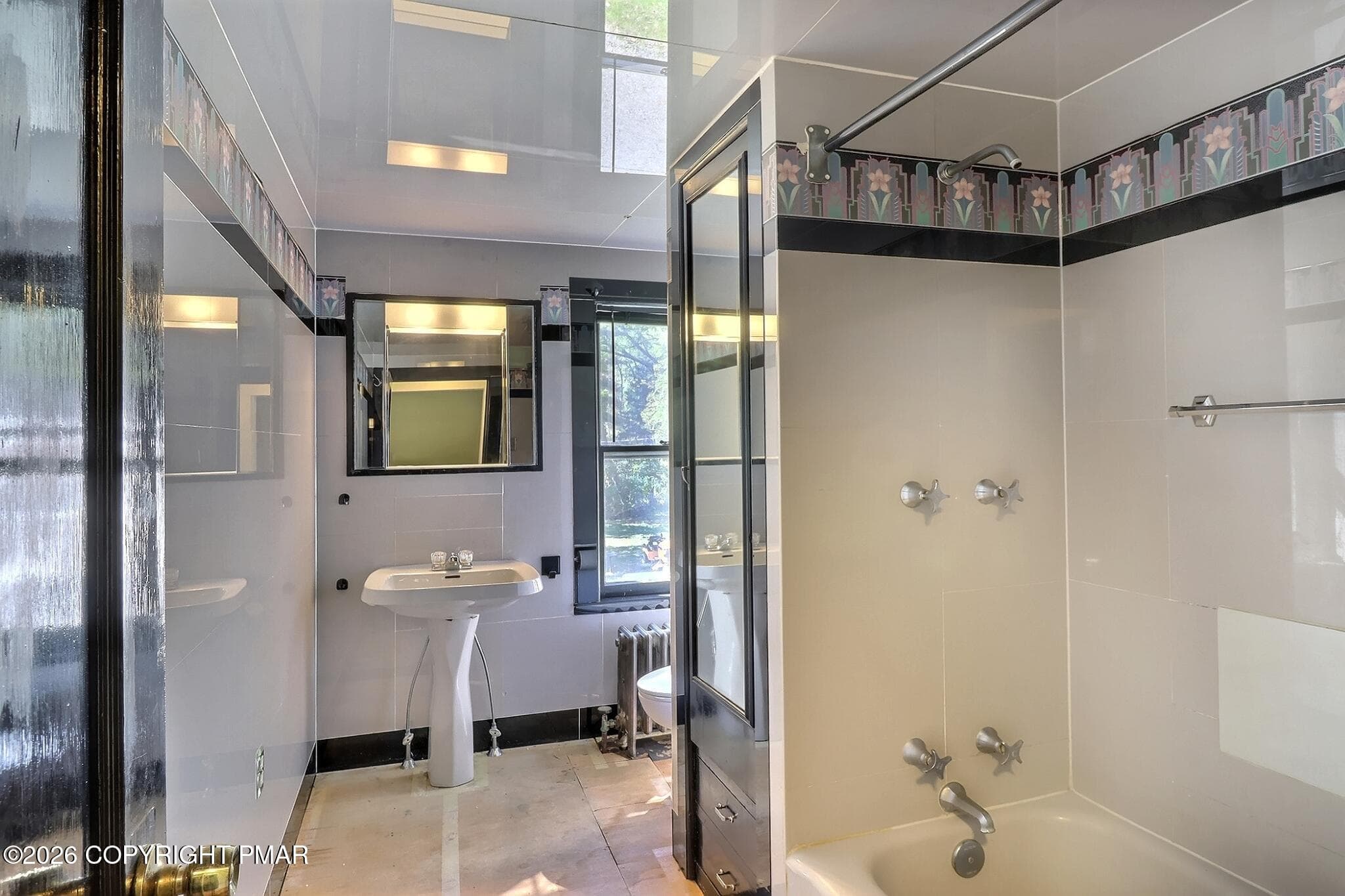 Main Bathroom - 6151 U.S. 209, Stroudsburg, PA 18360, Stroudsburg