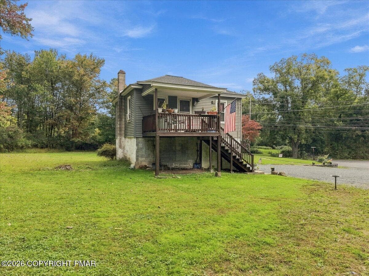 Side of Garage - 6151 U.S. 209, Stroudsburg, PA 18360, Stroudsburg