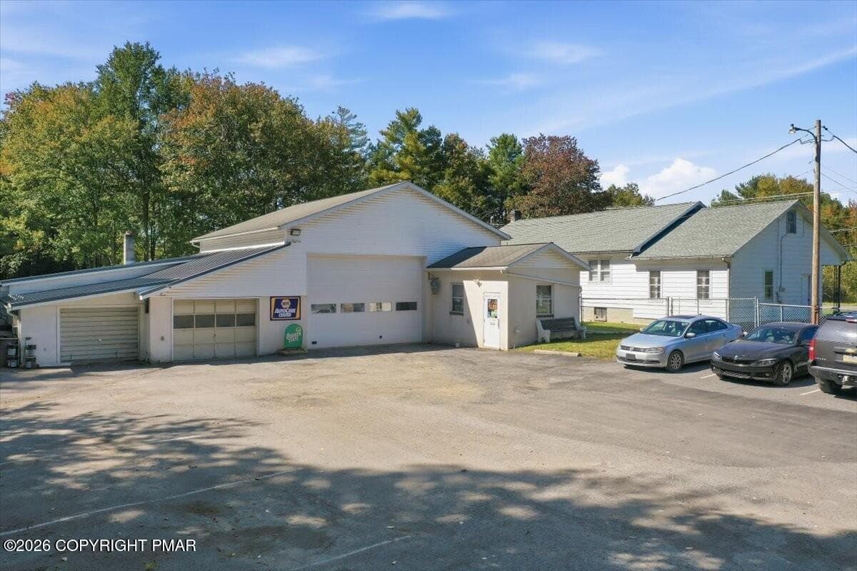 1000 Interchange Road, Gilbert, PA 18331