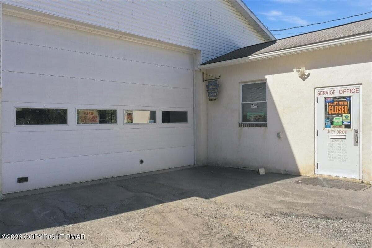 01 Shop Entrance - 1000 Interchange Road, Gilbert, PA 18331, Gilbert