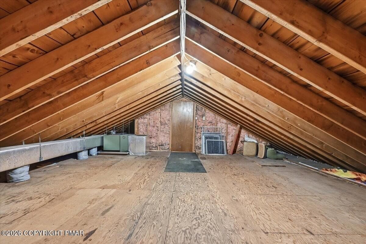 41 Attick space - 1000 Interchange Road, Gilbert, PA 18331, Gilbert