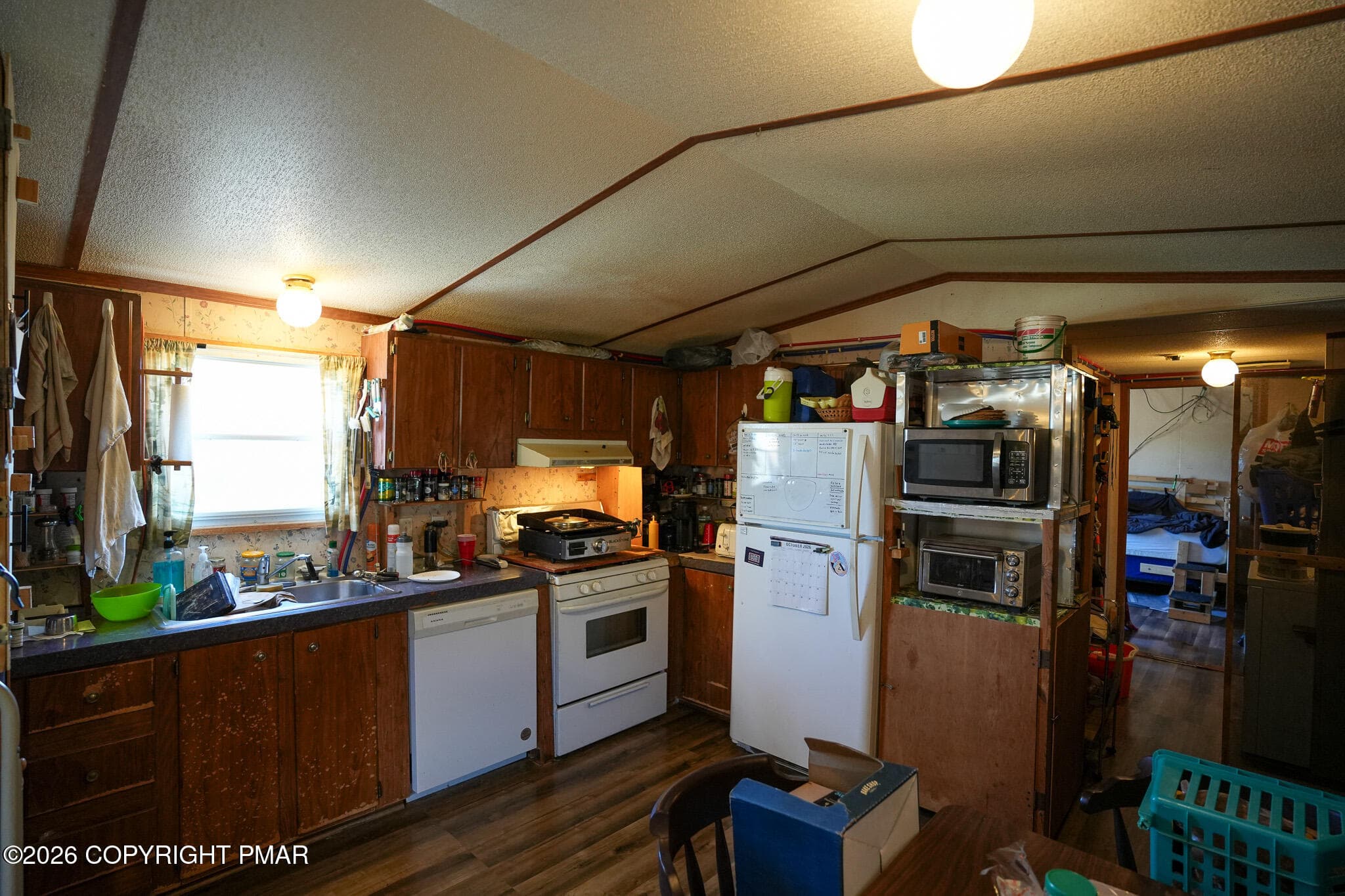 DSC02745 - 1940 Hahns Dairy Road, Palmerton, PA 18071, Palmerton