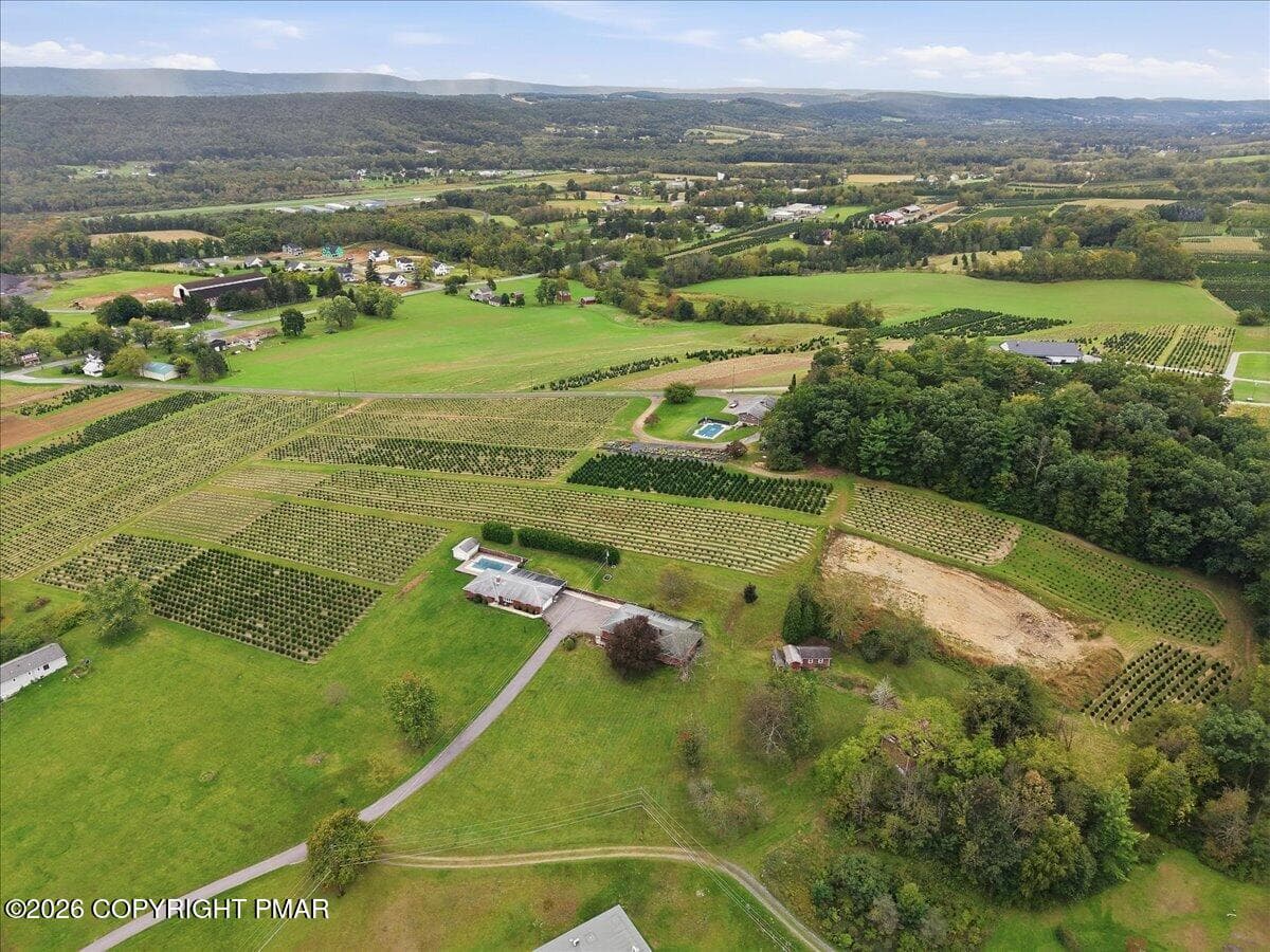 76-073_dji_fly_20260928_142140_0125_1790 - 183 Hemlock Drive, Lehighton, PA 18235, Lehighton