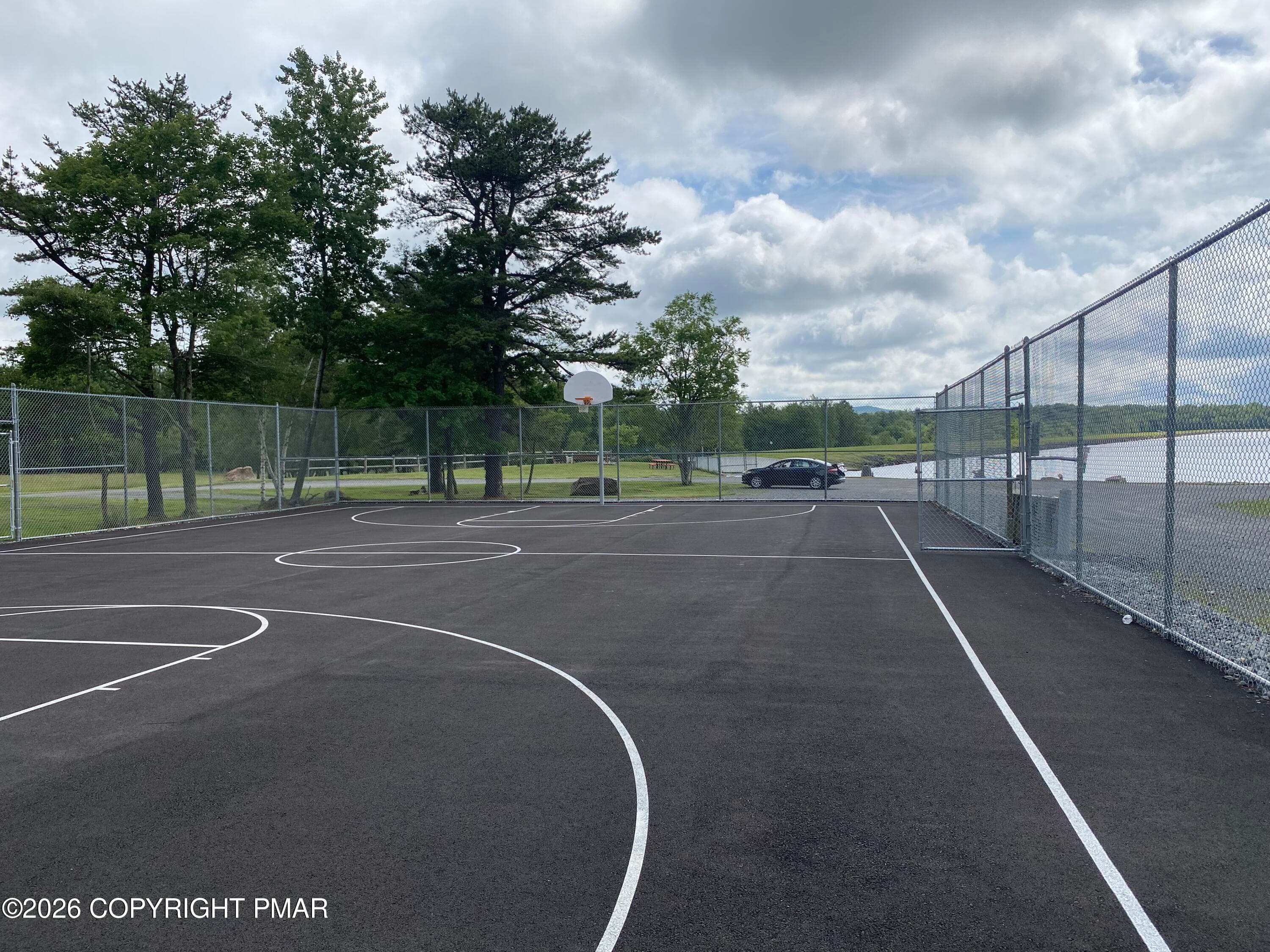 Basketball Court - 128 Kipling Lane, Albrightsville, PA 18210, Albrightsville
