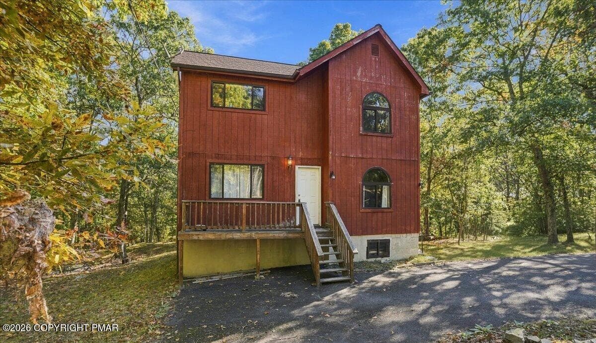 Front Exterior View 2 - 195 Mallard Lane, Bushkill, PA 18324, Bushkill