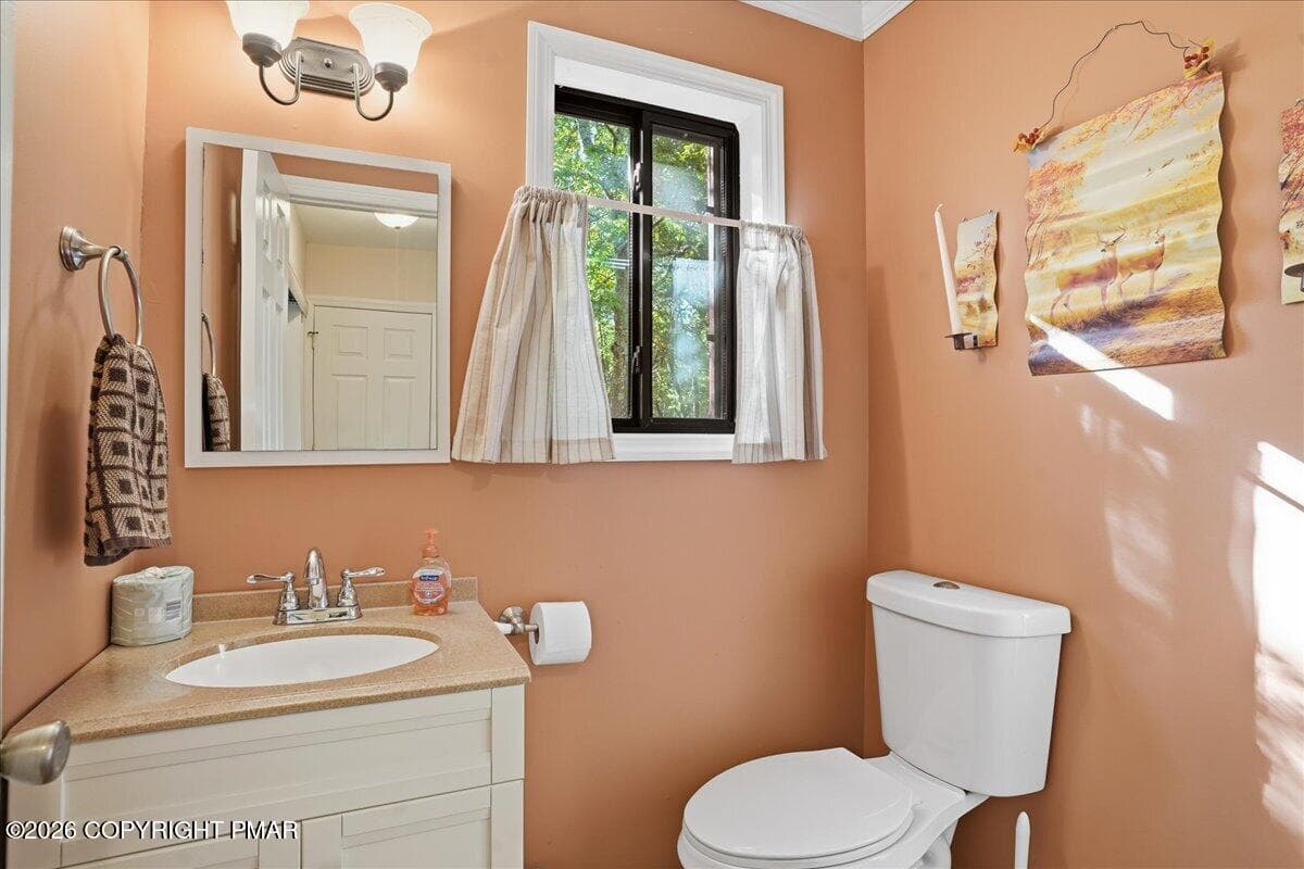 Half Bath - 195 Mallard Lane, Bushkill, PA 18324, Bushkill