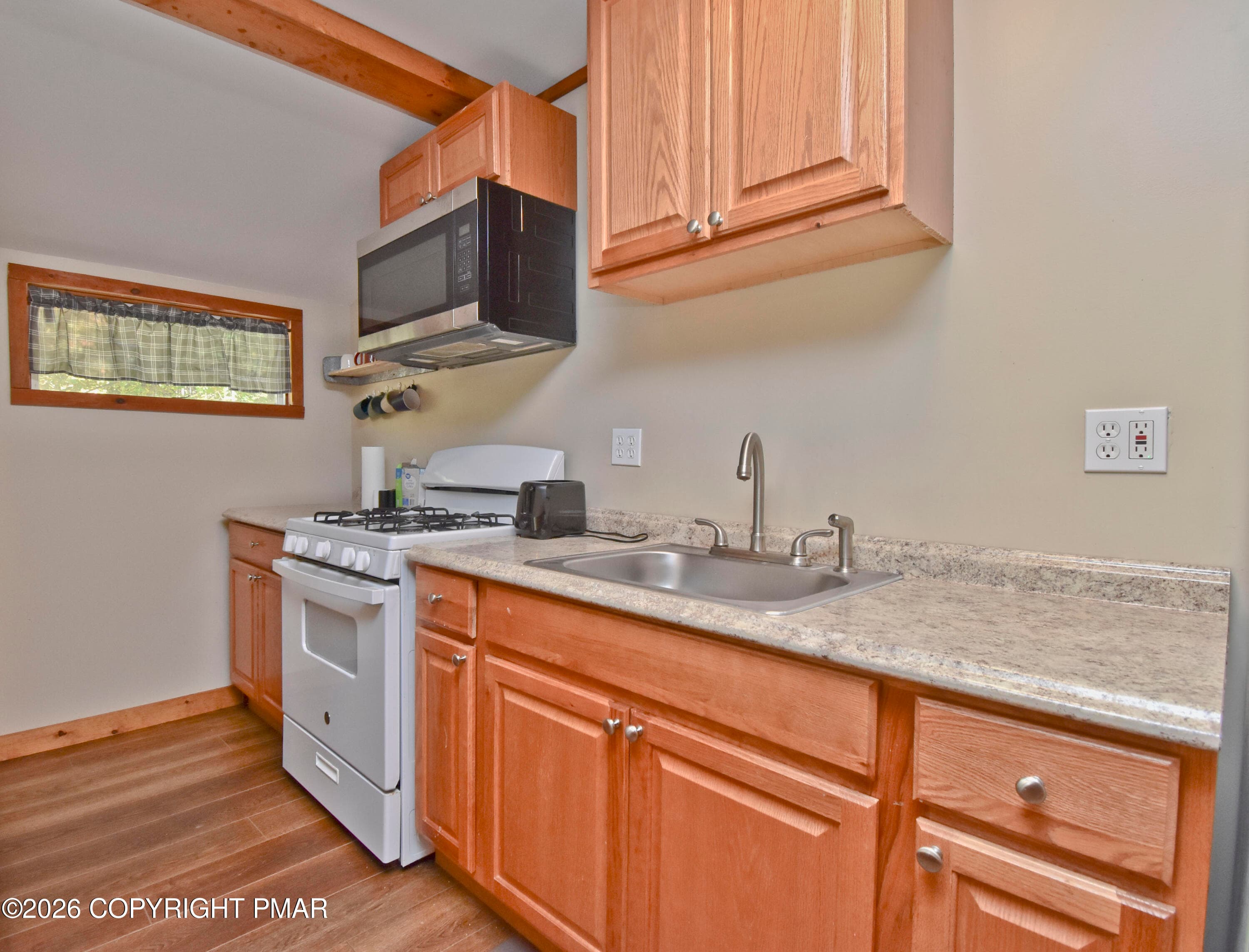 3 Cabin 4 Kitchen (3) - 275 Rt 390, Tafton, PA 18464