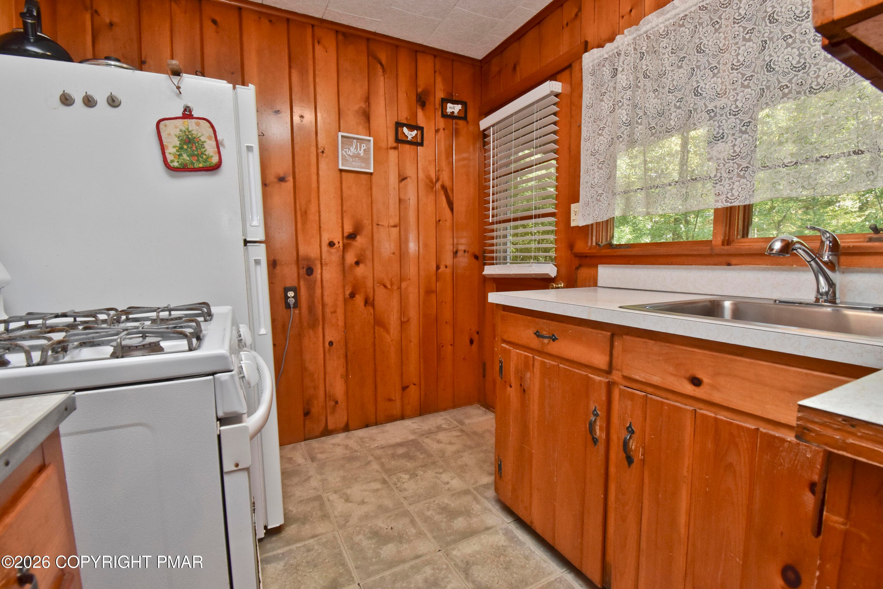 3 Cabin 5 Kitchen (2) - 275 Rt 390, Tafton, PA 18464