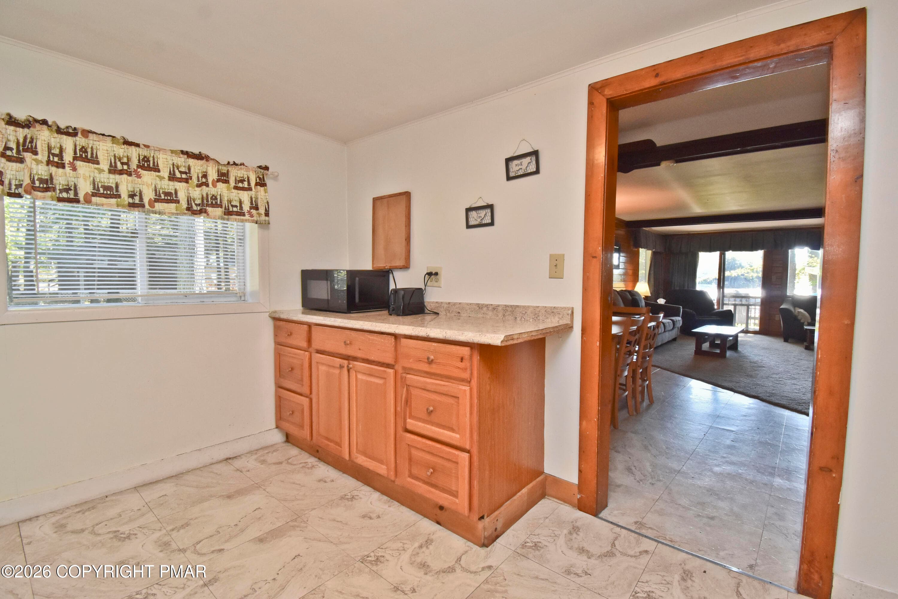 3 Lakeside Kitchen (3) - 107 Martin Lane, Tafton, PA 18464