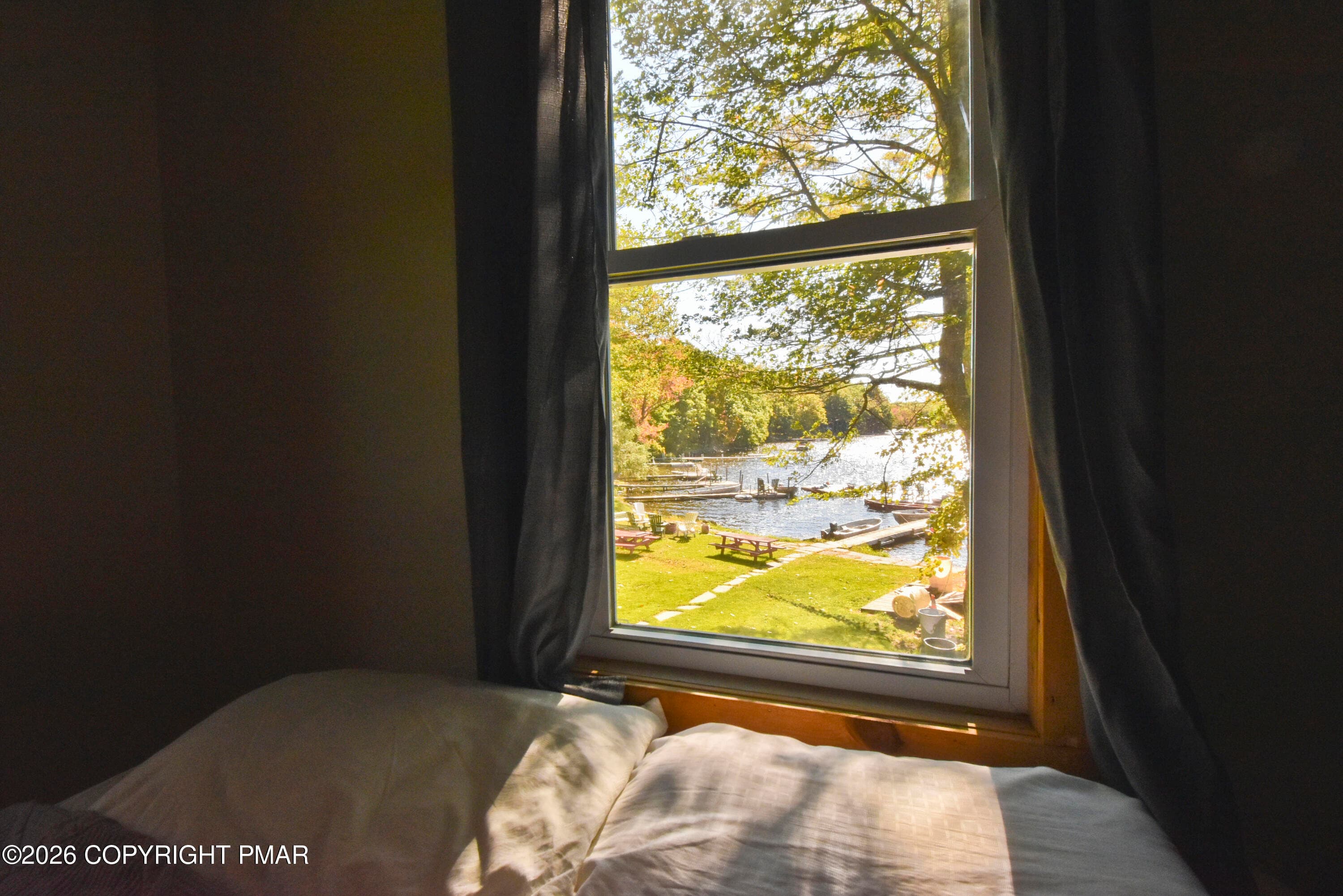 7 Lakeside Bedroom (3) - 107 Martin Lane, Tafton, PA 18464