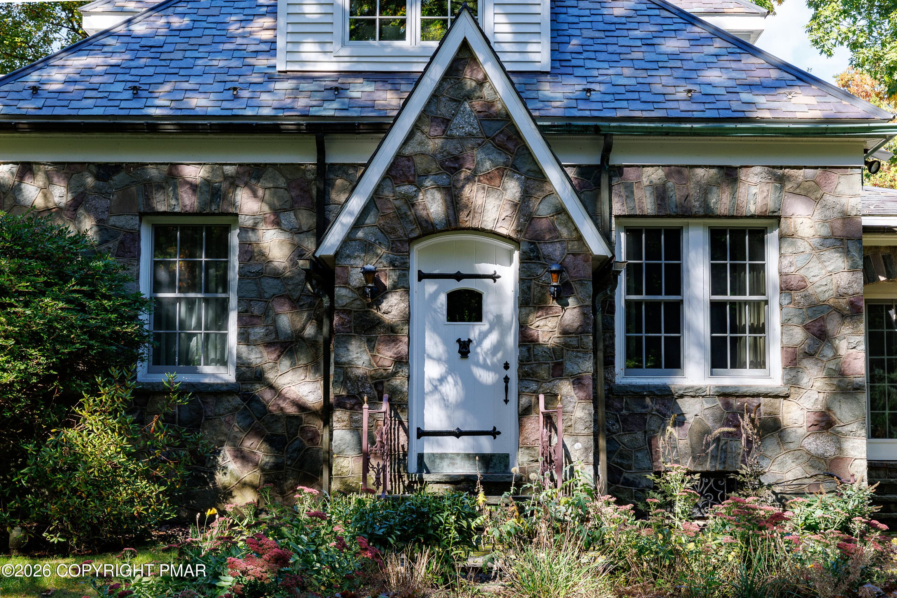 163 Goose Pond Rd-Canadensis, PA, United - 163 Goose Pond Road, Skytop, PA 18357, Skytop