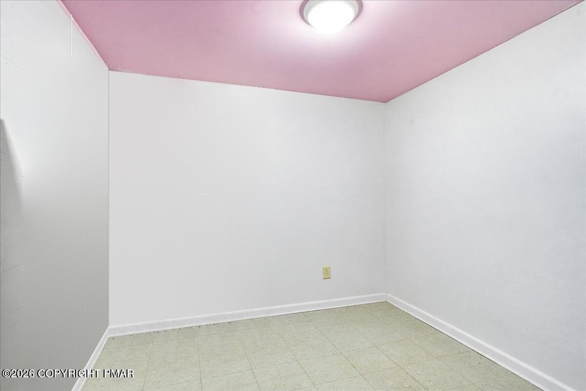 Den Basement - 195 Mallard Lane, Bushkill, PA 18324, Bushkill
