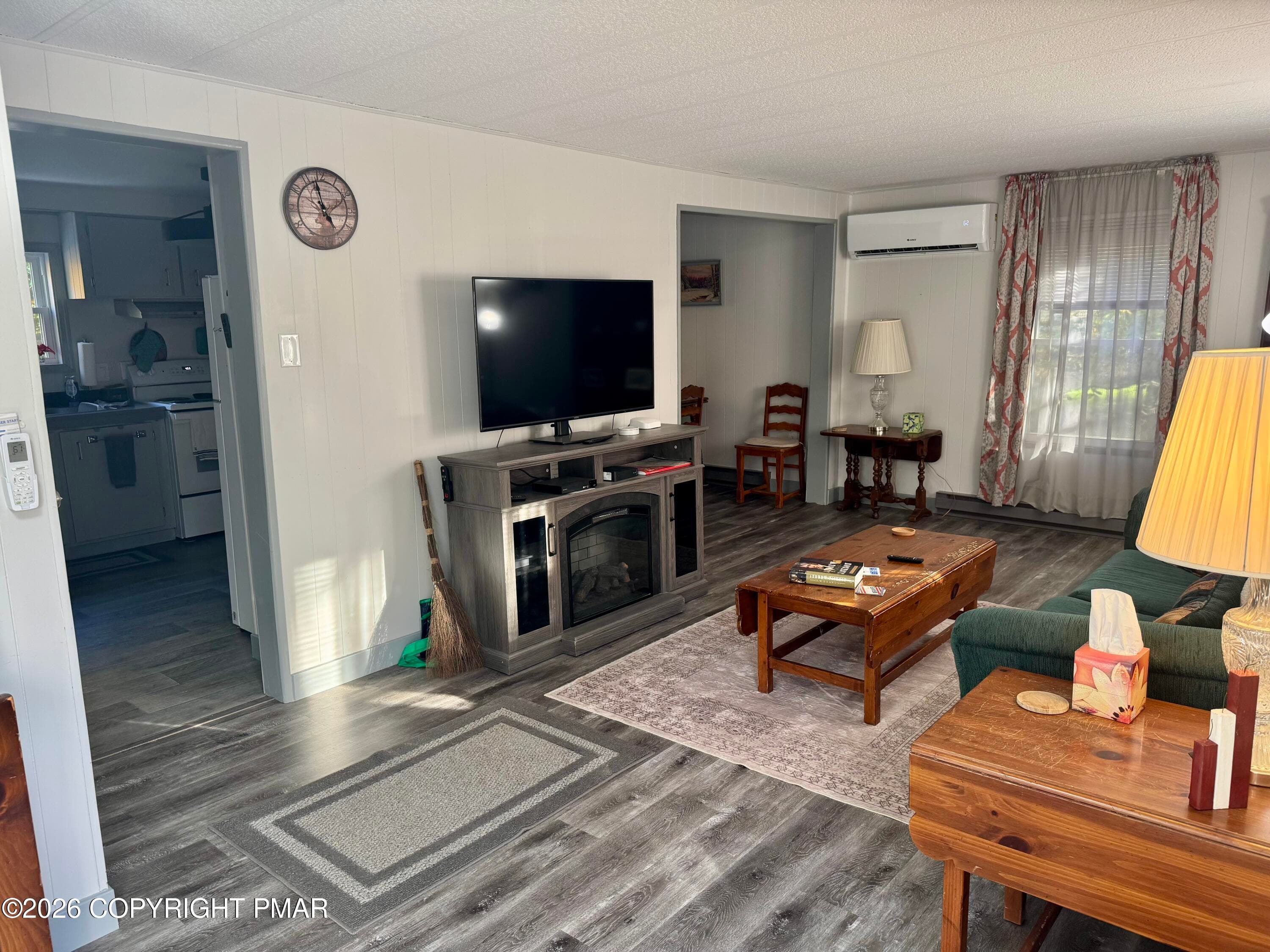 Pocono Rose - 373 Clearview Drive, Long Pond, PA 18334, Long Pond