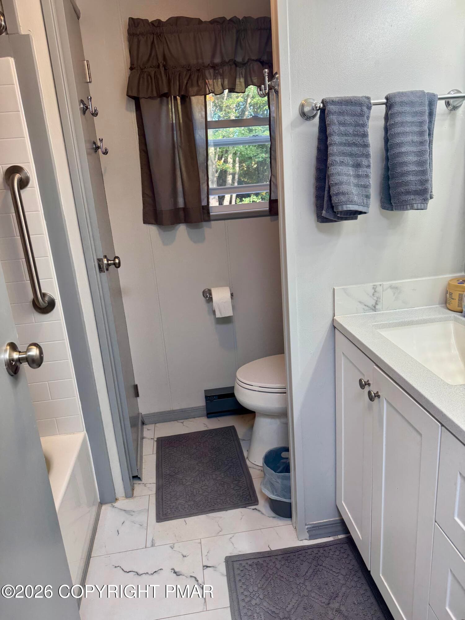 Pocono Rose - 373 Clearview Drive, Long Pond, PA 18334, Long Pond