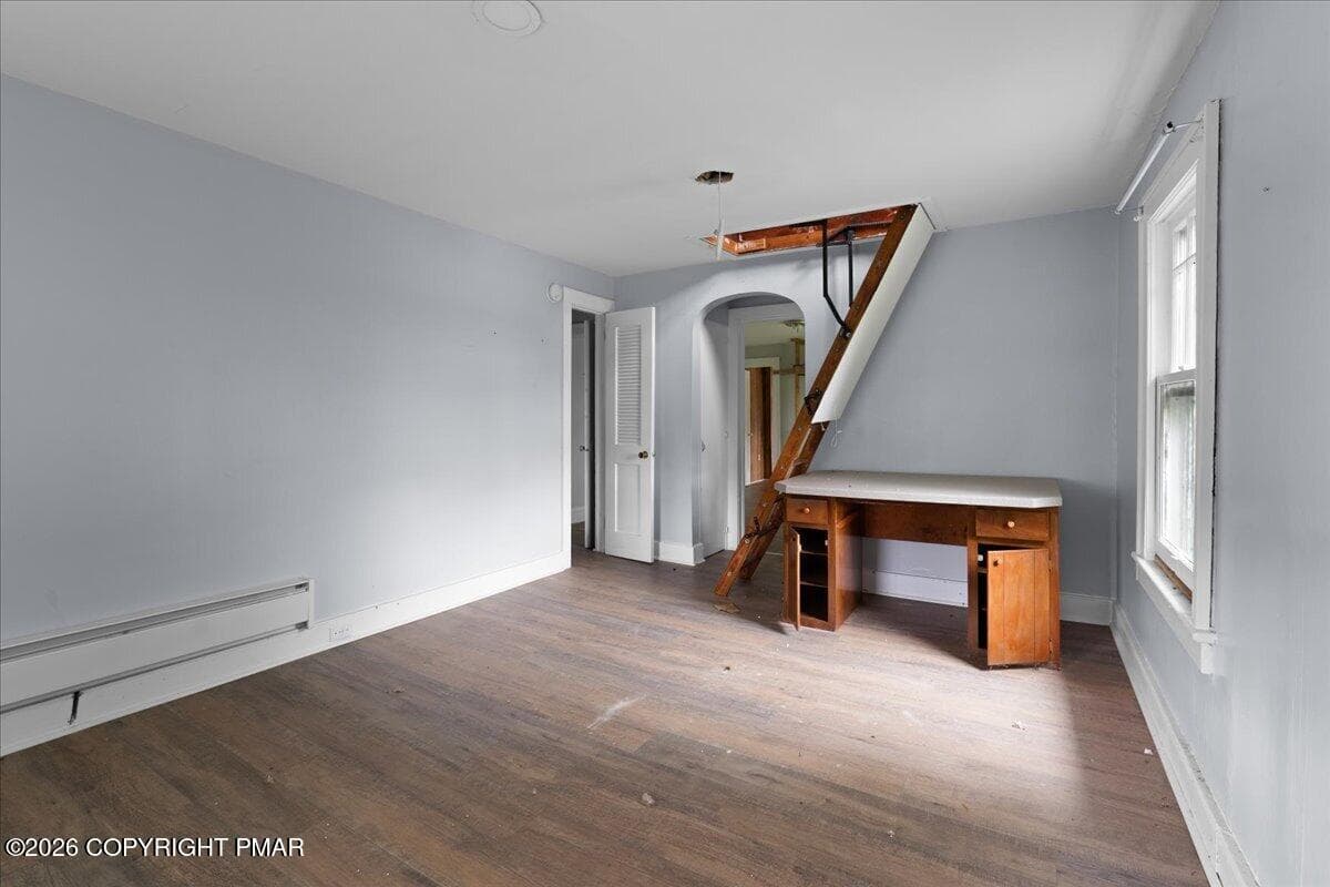 54-Right Apartment - 785 W Main Street, Plymouth, PA 18651, Plymouth