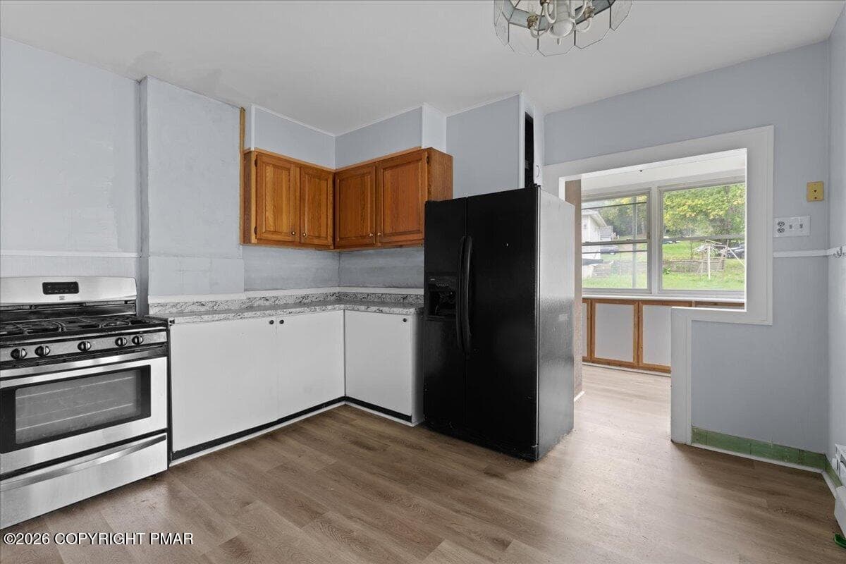 62-Right Apartment - 785 W Main Street, Plymouth, PA 18651, Plymouth