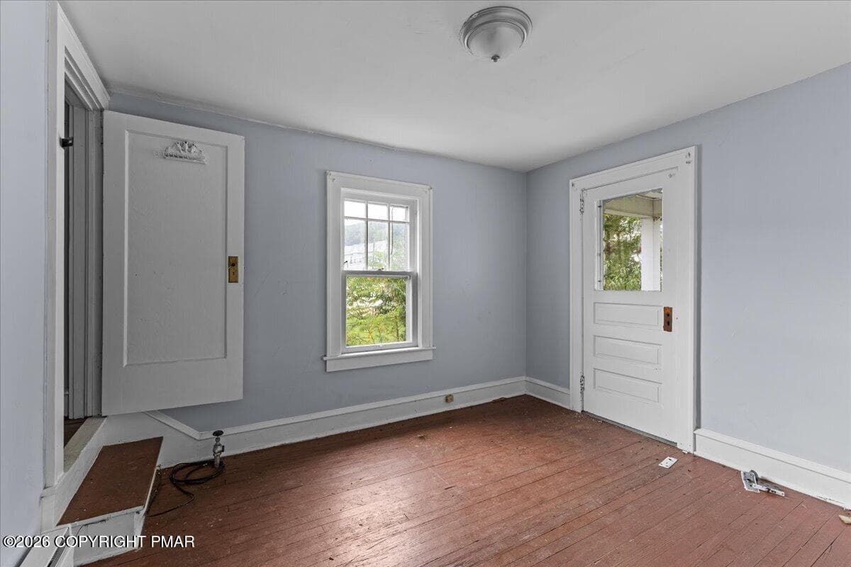 22-Left Apartment - 785 W Main Street, Plymouth, PA 18651, Plymouth