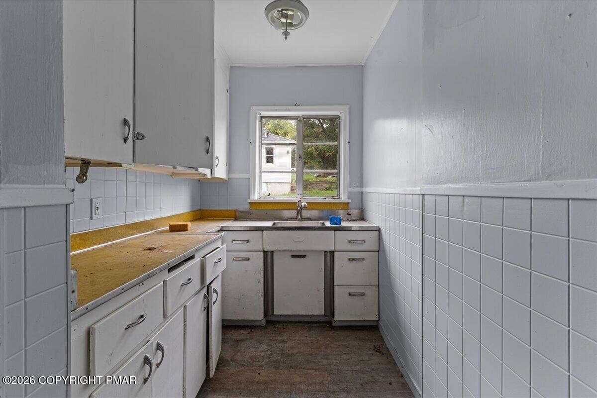 35-Left Apartment - 785 W Main Street, Plymouth, PA 18651, Plymouth