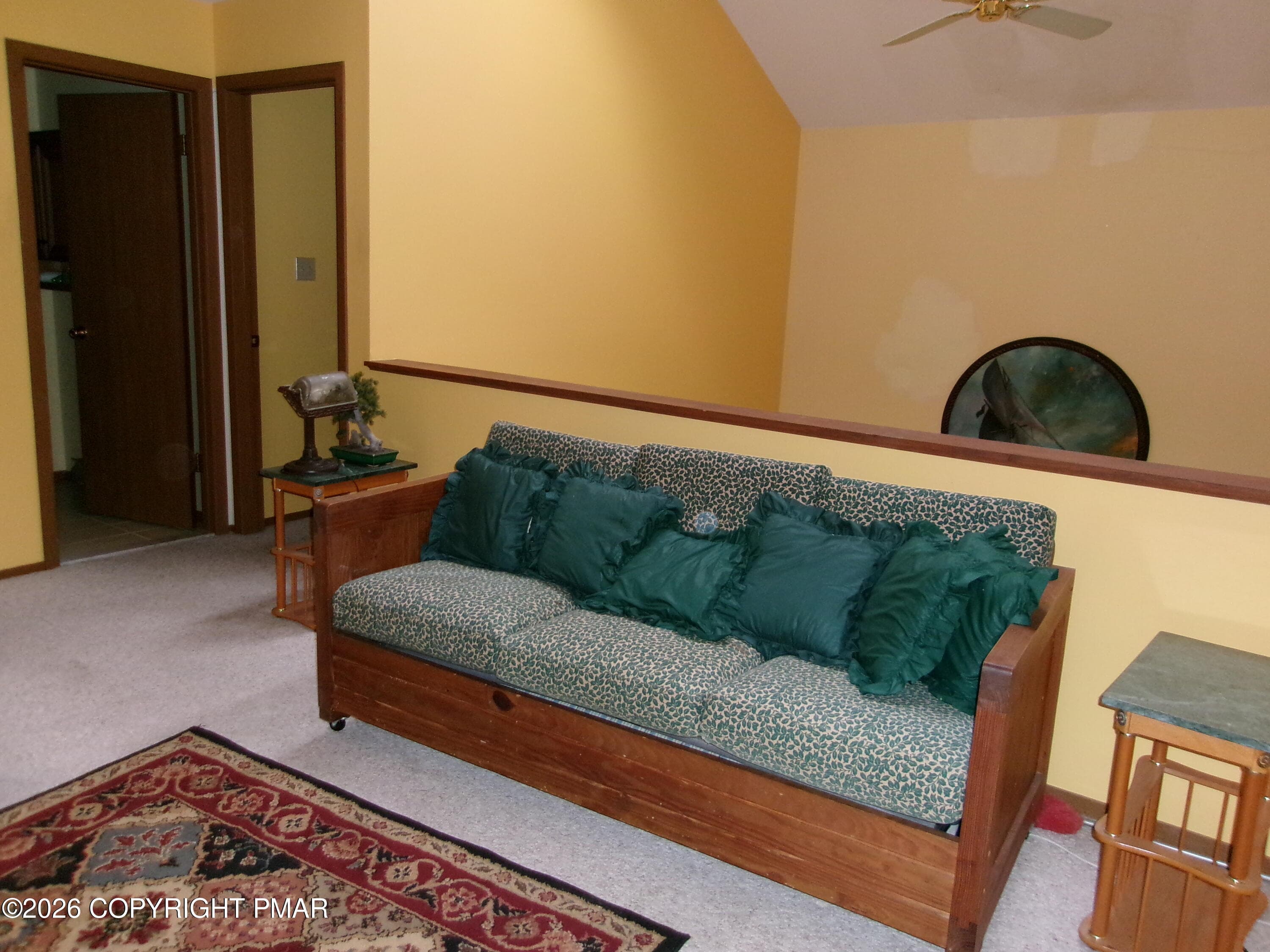 loft down to livingroom - 409 Tudor Court, Bushkill, PA 18324