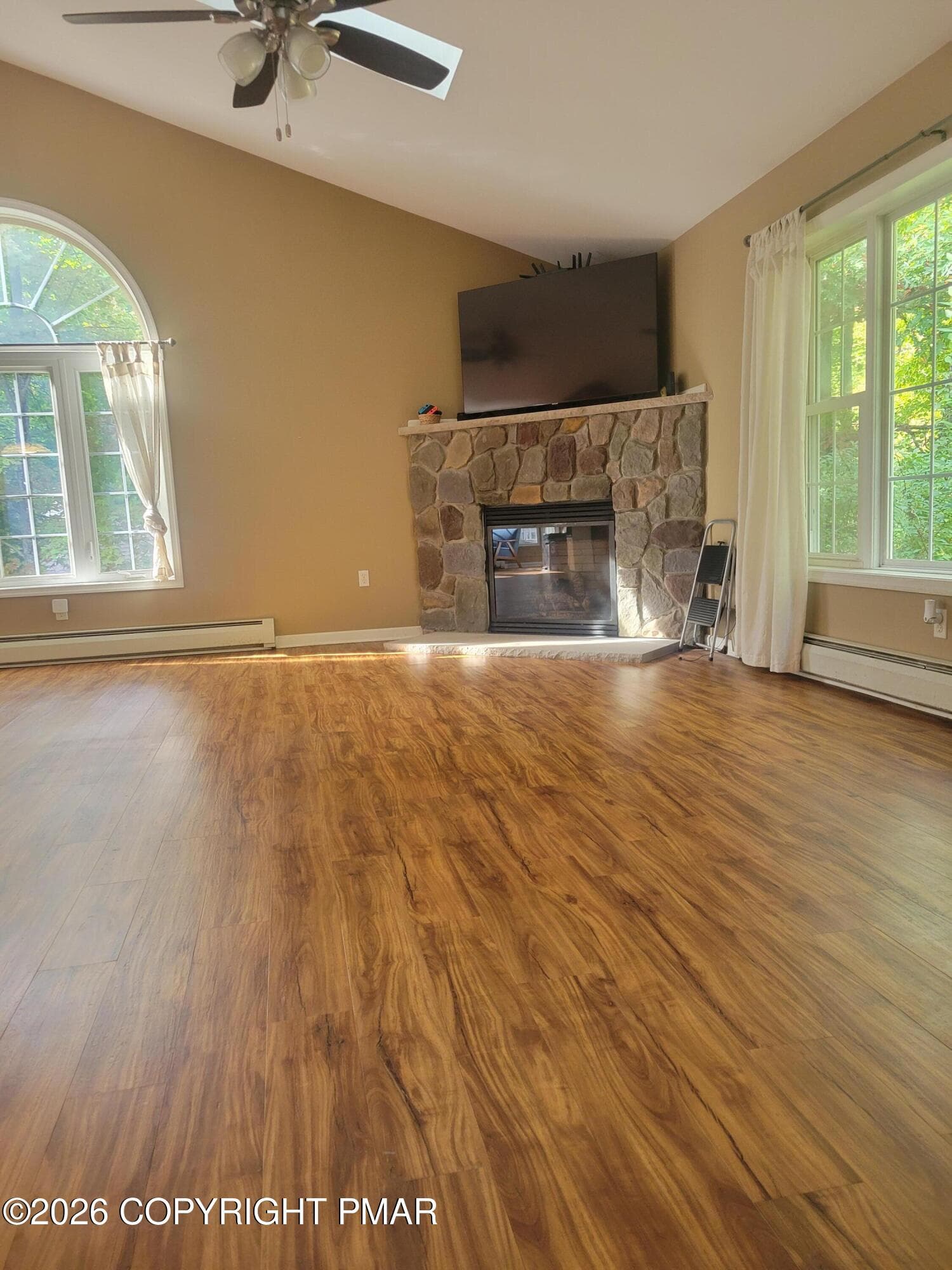 1000019063 - 6164 Starlight Court, Swiftwater, PA 18370, Swiftwater