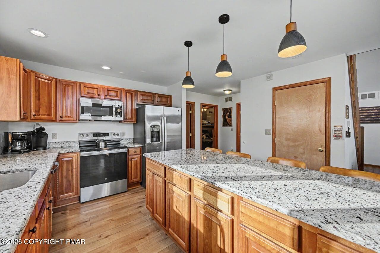 Granite Island - 101 Tennyson Circle, Albrightsville, PA 18210, Albrightsville