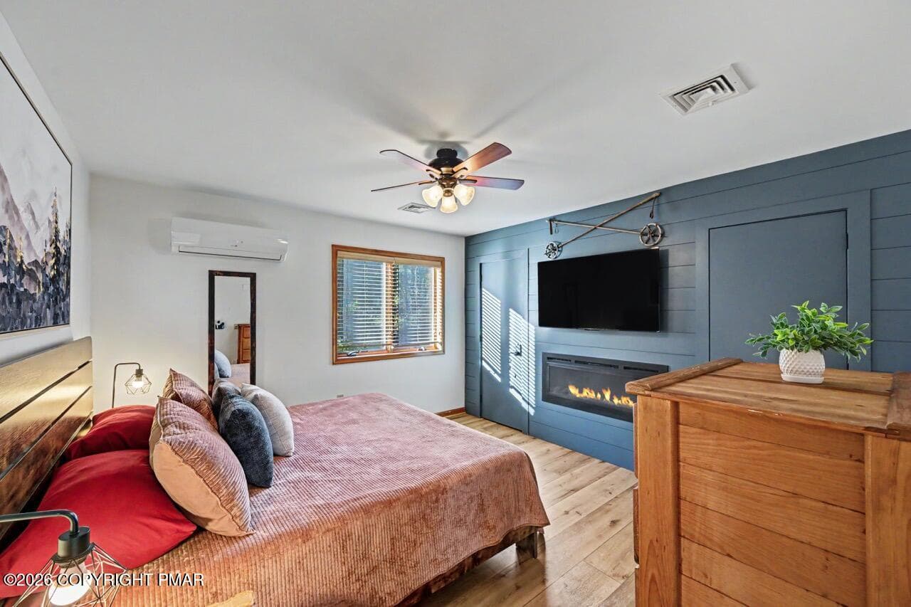 Primary Suite - 101 Tennyson Circle, Albrightsville, PA 18210, Albrightsville