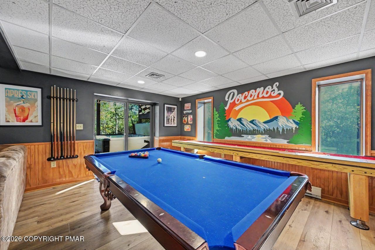 Pool Table - 101 Tennyson Circle, Albrightsville, PA 18210, Albrightsville