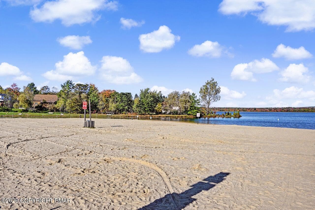 Sandy Beaches - 101 Tennyson Circle, Albrightsville, PA 18210, Albrightsville