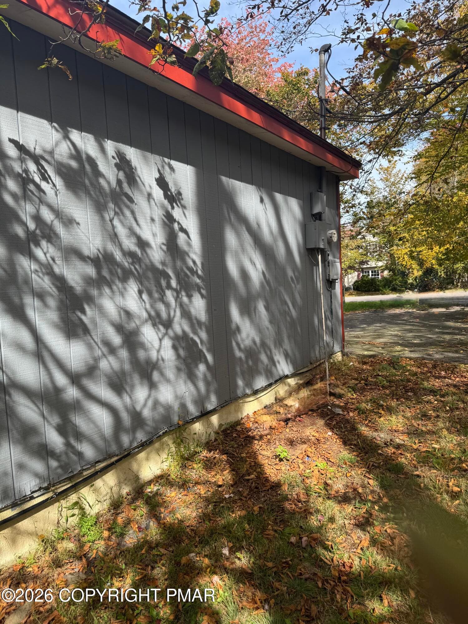 SIDE OF GARAGE & DRIVEWAY - 9193 Buttonwood Court, Tobyhanna, PA 18466, Tobyhanna