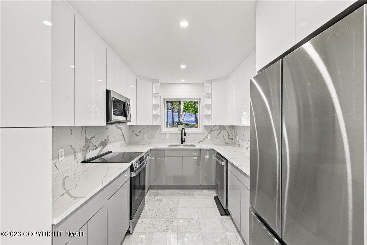 Kitchen - 177 Summerton Circle, East Stroudsburg, PA 18301, East Stroudsburg