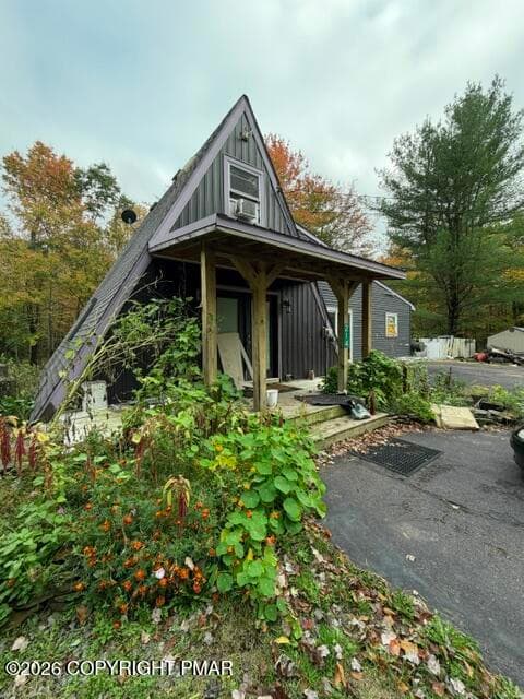 214 Cross Street, Pocono Lake, PA 18347