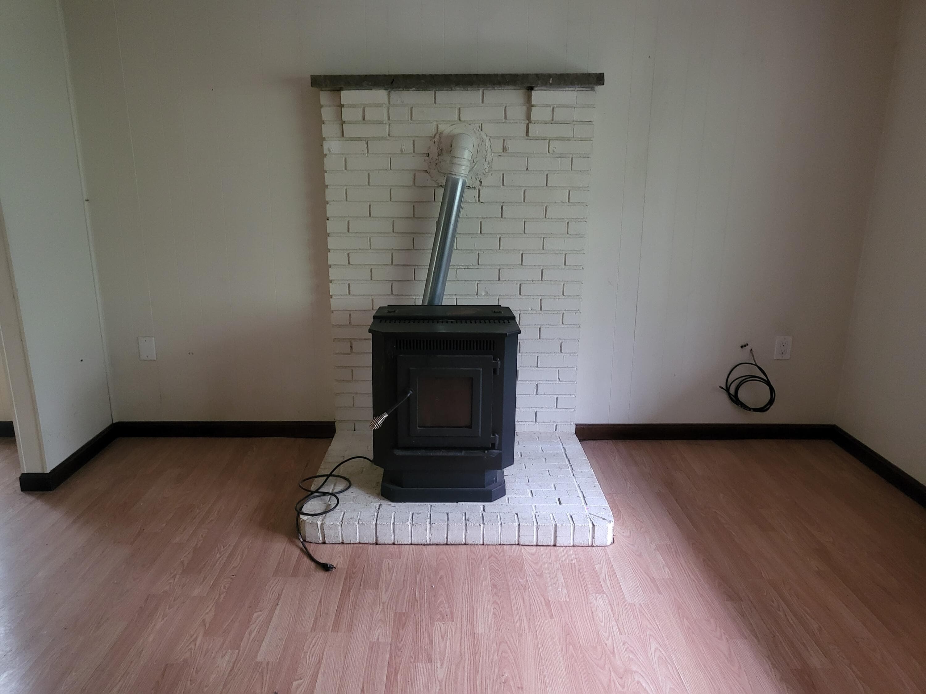 Living Room Pellet Stove - 2153 Gravel Road, Canadensis, PA 18325, Canadensis