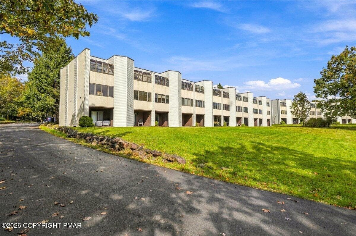 Front Exterior View 2 - 146 Foxfire Drive Unit 106, Mount Pocono, PA 18344, Mount Pocono