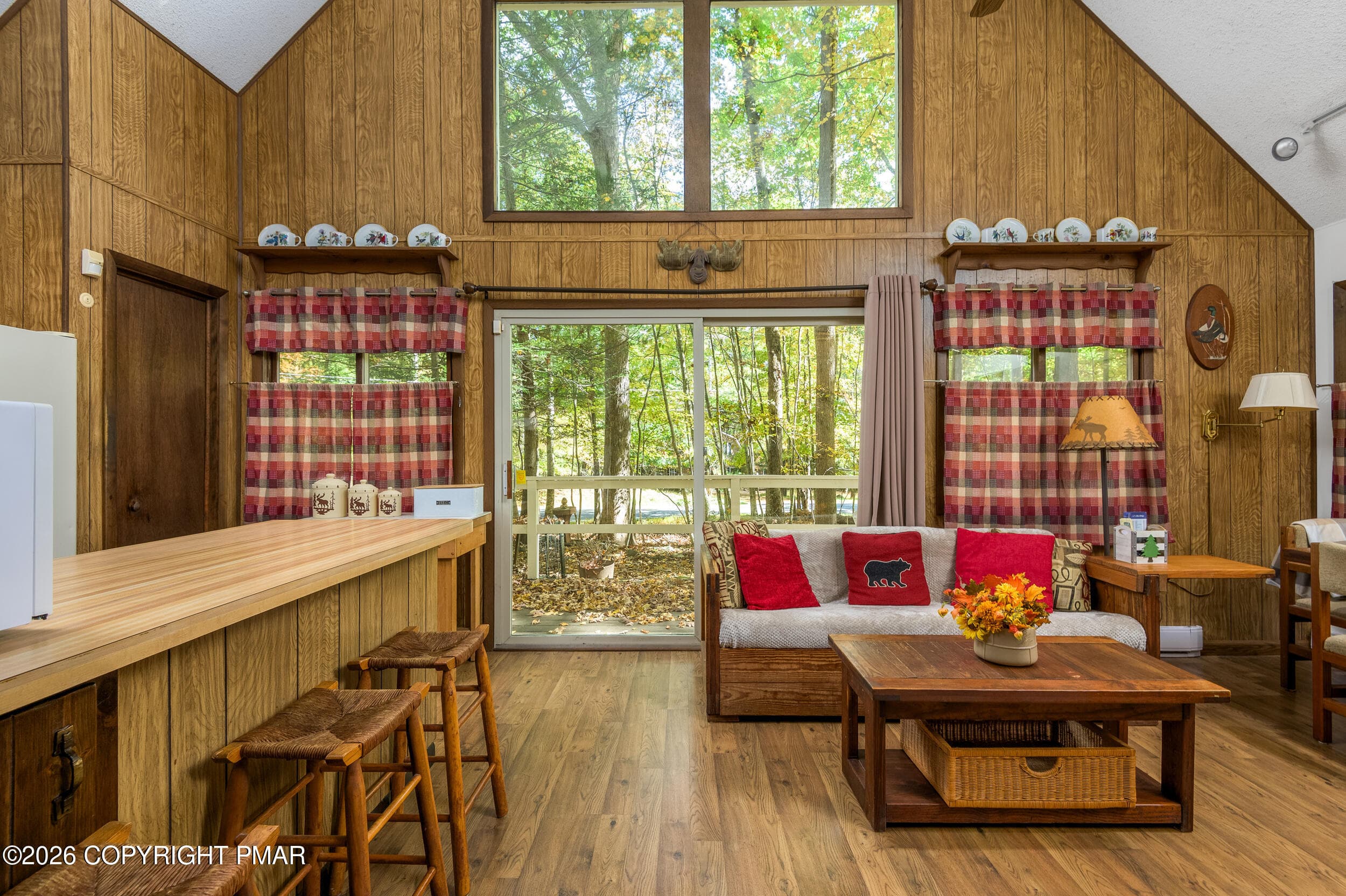 Living room kitchen combo - 3102 Delaware Circle, Bushkill, PA 18324, Bushkill