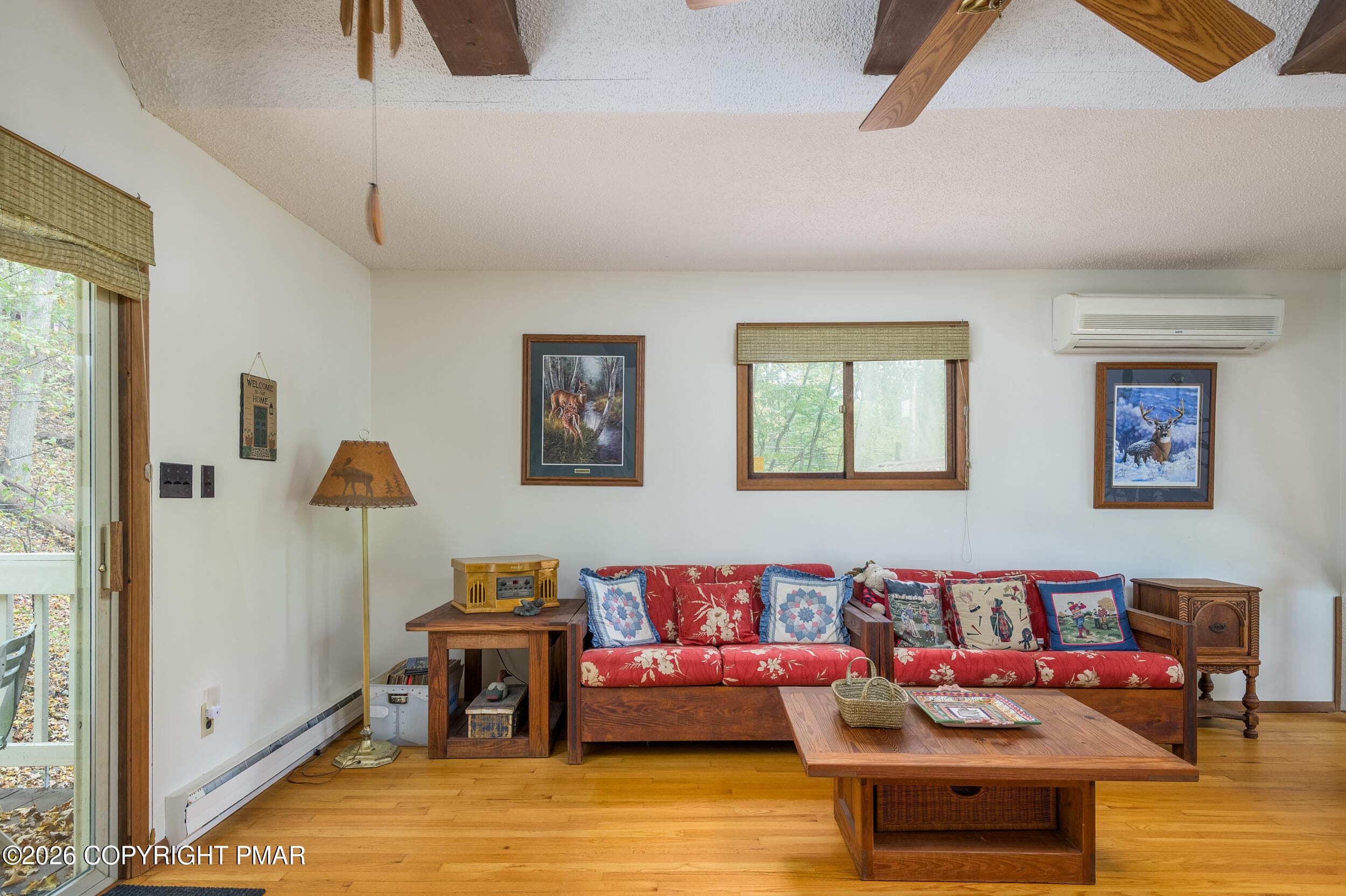 Loft - 3102 Delaware Circle, Bushkill, PA 18324, Bushkill