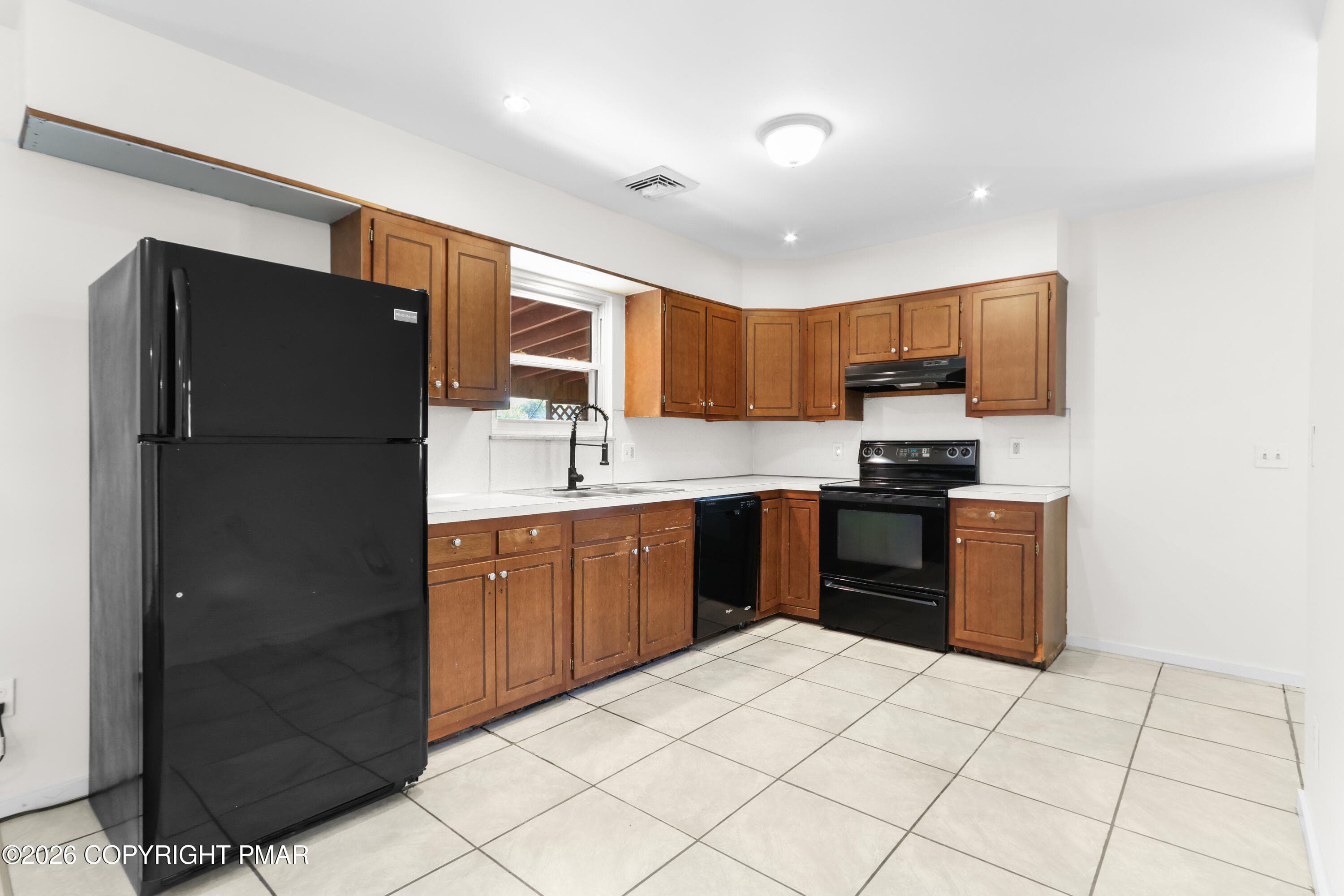 Kitchen 1 - 3712 Highland Road, Schnecksville, PA 18078, Schnecksville
