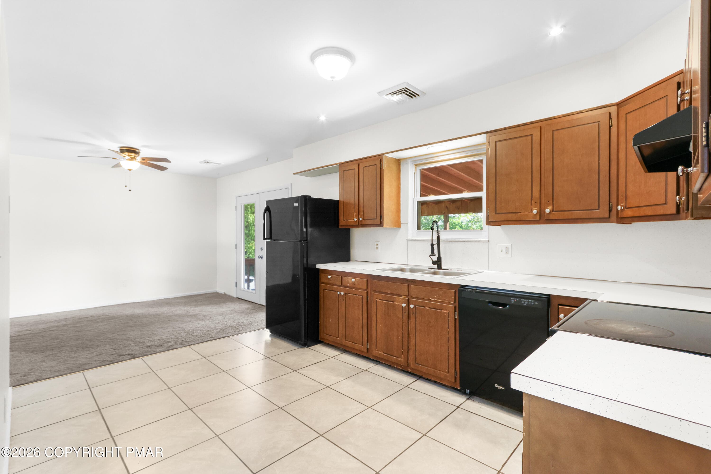 Kitchen 2 - 3712 Highland Road, Schnecksville, PA 18078, Schnecksville